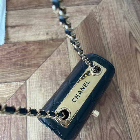 Chanel trendy cc mini black flap gold hardware - Picture 17 of 17